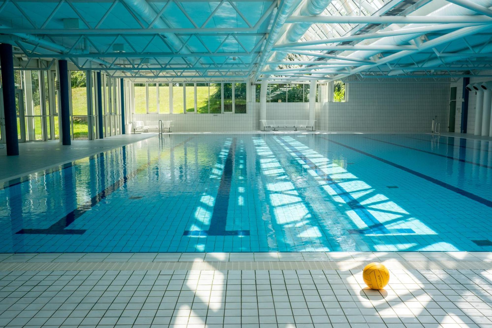 Sportschule Oberhaching Hotel ภายนอก รูปภาพ