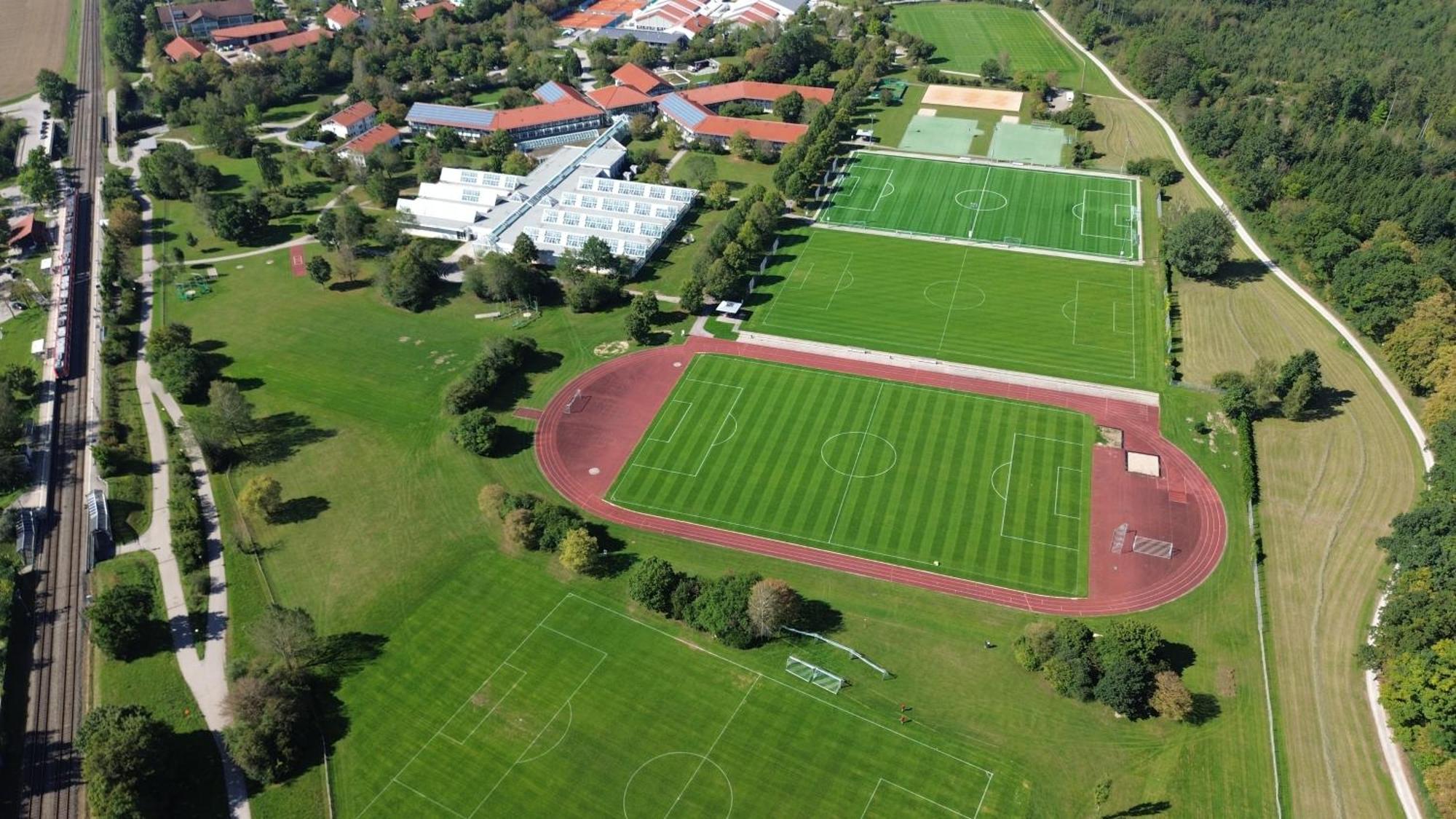 Sportschule Oberhaching Hotel ภายนอก รูปภาพ