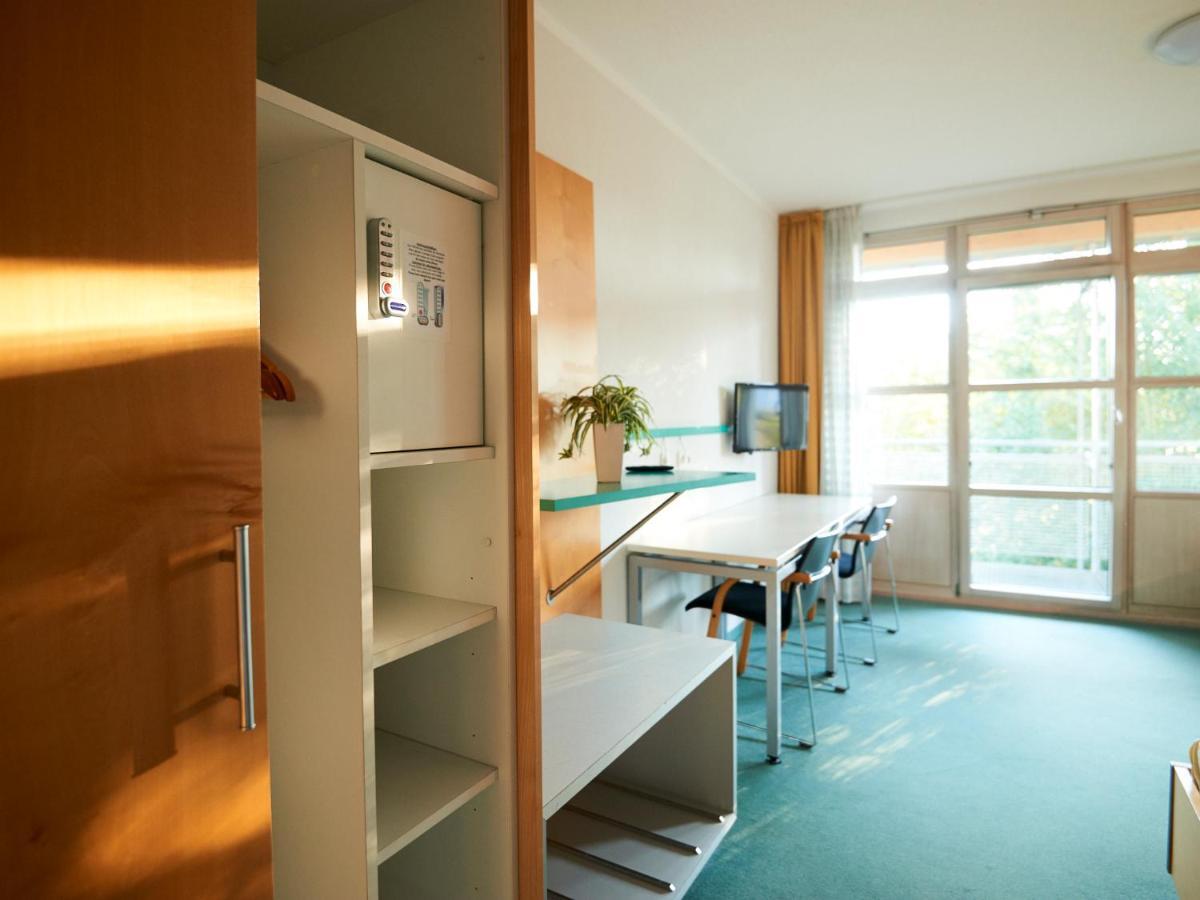 Sportschule Oberhaching Hotel ภายนอก รูปภาพ